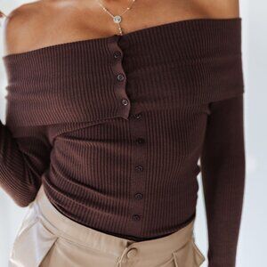 Brown Off Shoulder Ribbed Knit Top Button Front Fitted Long Sleeve Chic NWT